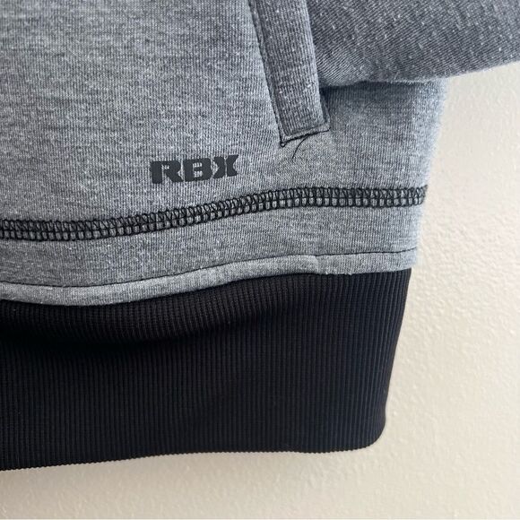 Reebok-RBX Tempo Scuba Bomber Women’s
Jacket Size Medium Grey/Black - Picture 11 of 12